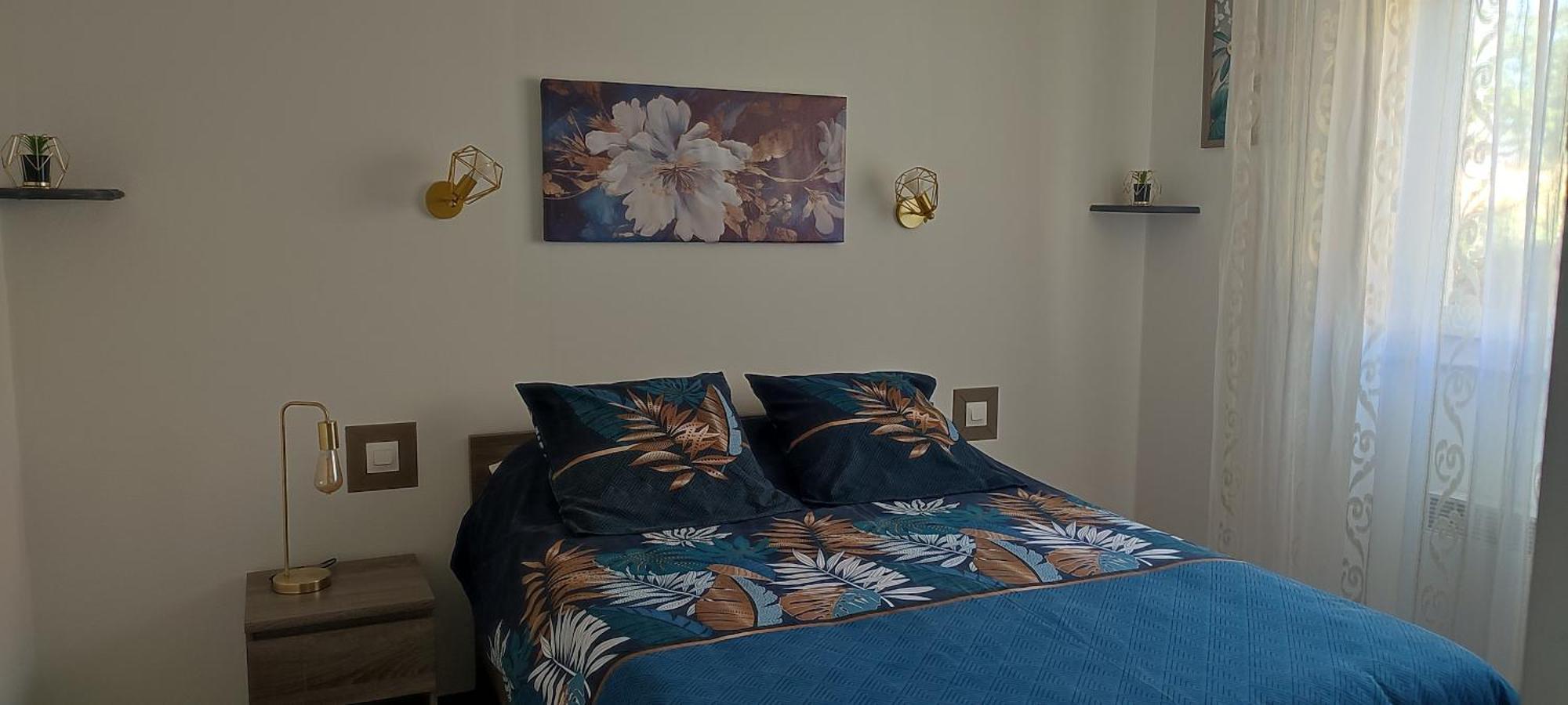 Maison T2 Avec Petit Jardin Dans Impasse Calme Байарг Екстериор снимка