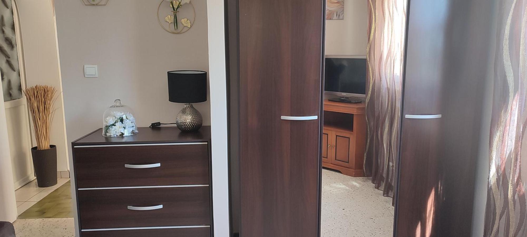 Maison T2 Avec Petit Jardin Dans Impasse Calme Байарг Екстериор снимка