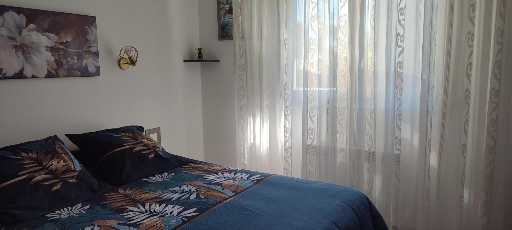 Maison T2 Avec Petit Jardin Dans Impasse Calme Байарг Екстериор снимка