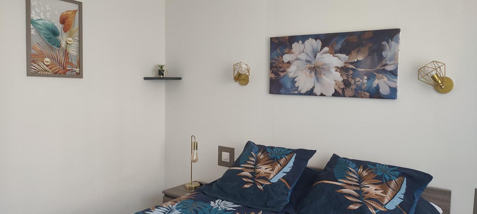 Maison T2 Avec Petit Jardin Dans Impasse Calme Байарг Екстериор снимка