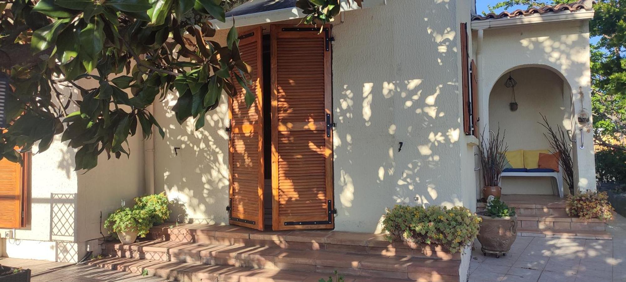 Maison T2 Avec Petit Jardin Dans Impasse Calme Байарг Екстериор снимка
