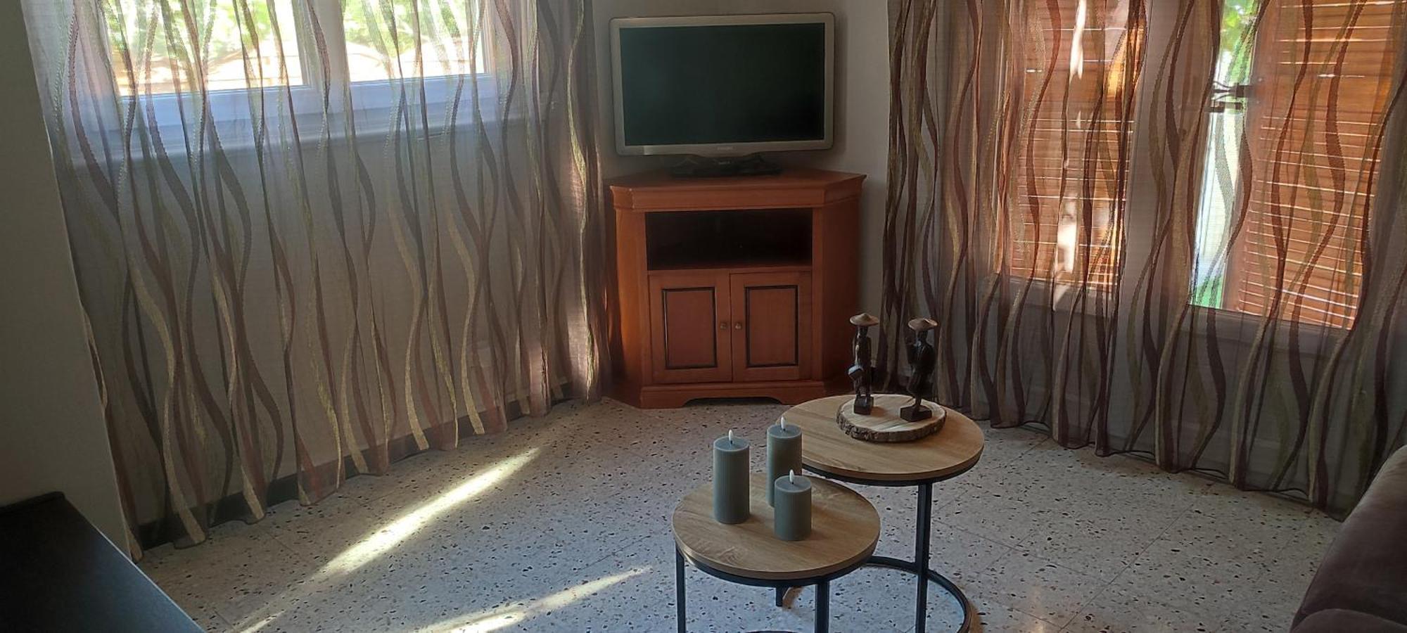 Maison T2 Avec Petit Jardin Dans Impasse Calme Байарг Екстериор снимка