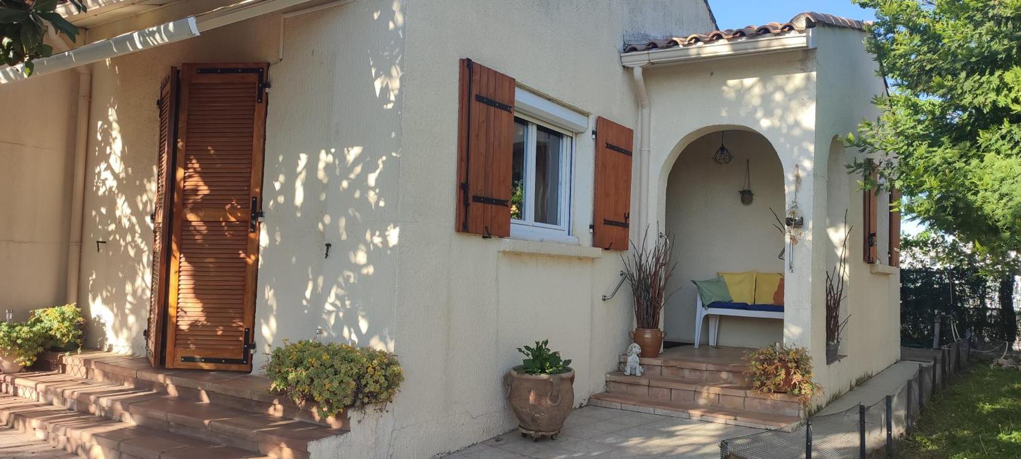 Maison T2 Avec Petit Jardin Dans Impasse Calme Байарг Екстериор снимка
